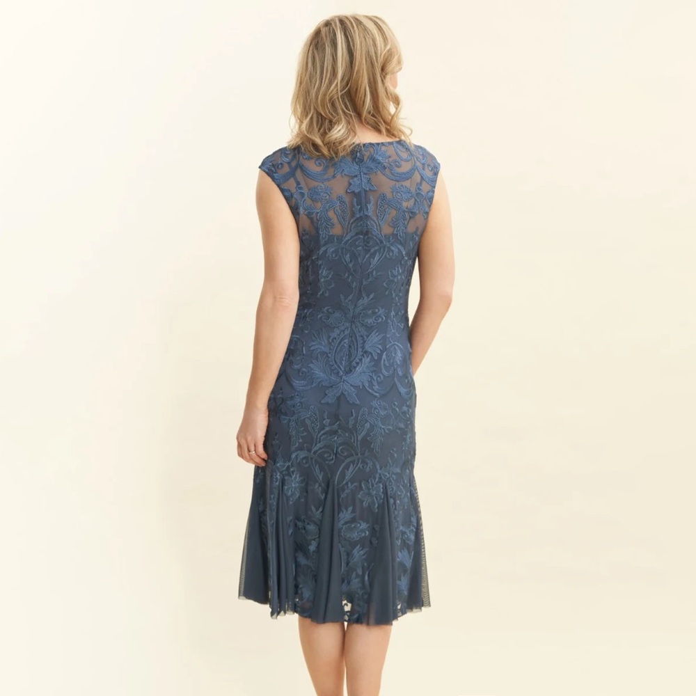 💙 Alex Evenings Fit and Flare Godet Dress in Vintage Blue 💙 - Picture 6 of 10